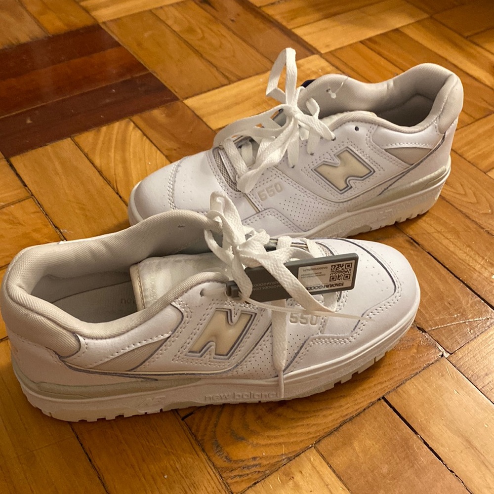NWB/NWT NEW BALANCE 550s